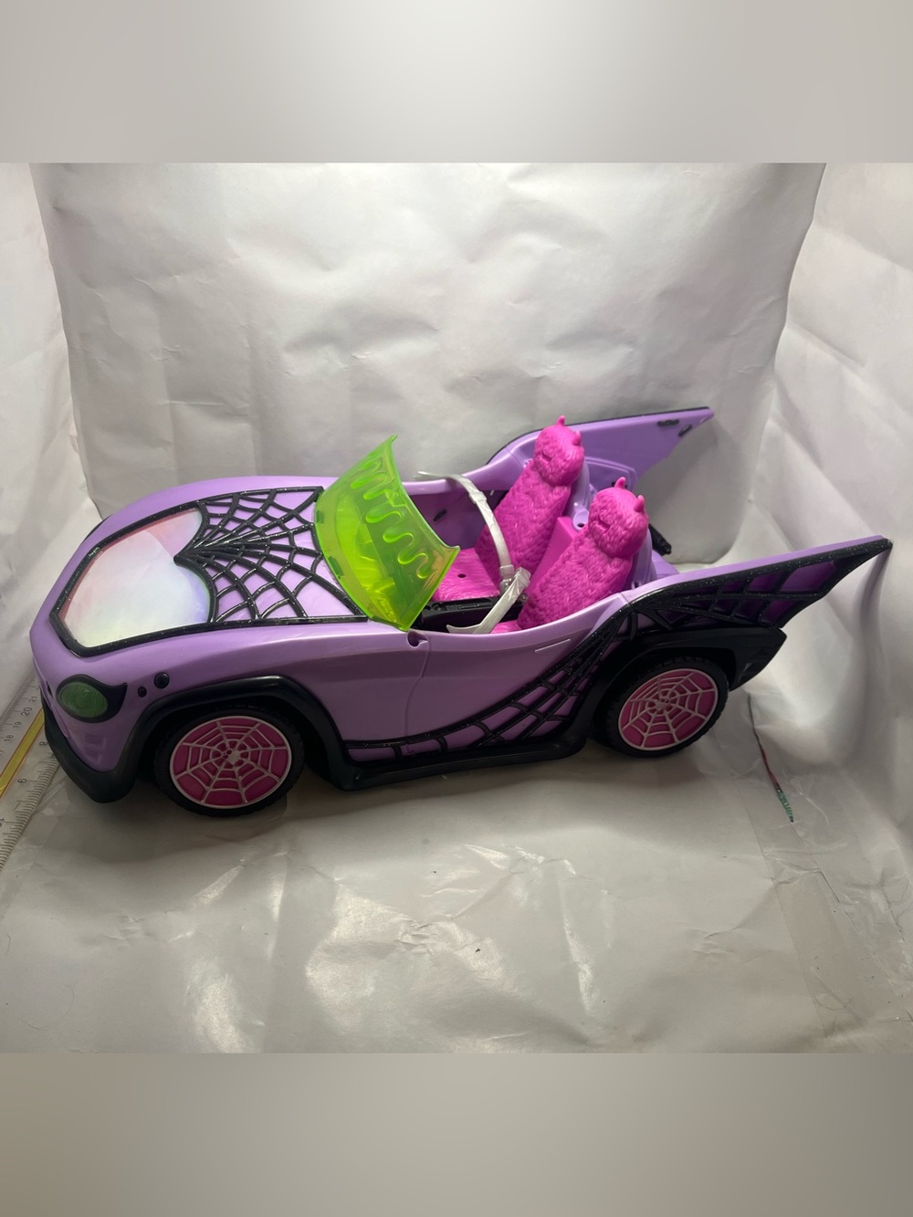 Monster High sports car